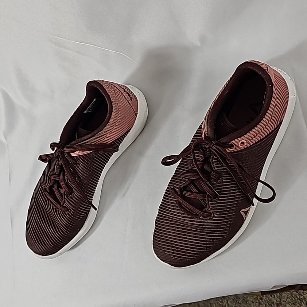 Reebok Shoes - Picture 3 of 7